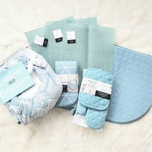 NWT 13 Pc Mint Green Home Decor Set